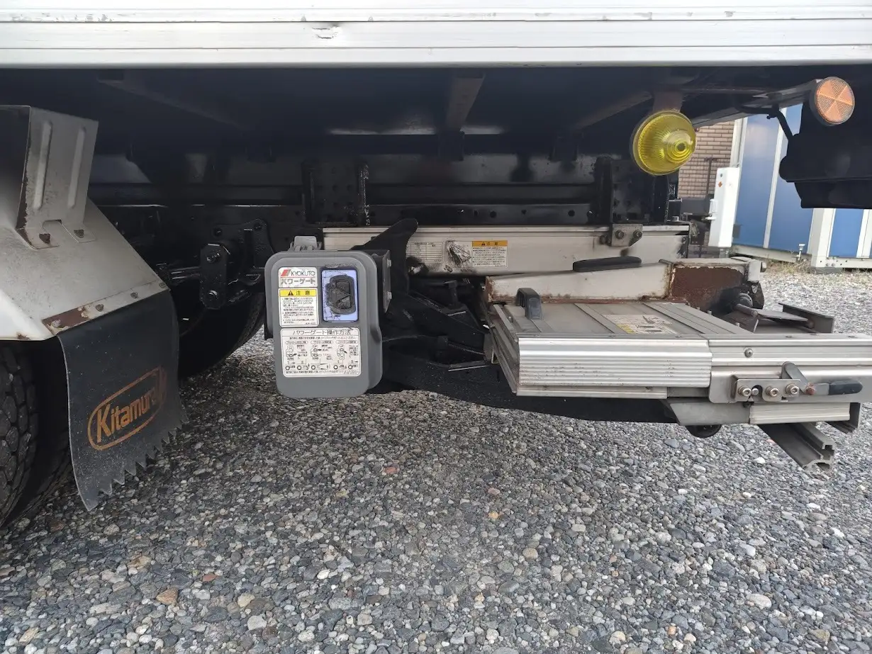 いすゞ エルフ 小型 アルミバン パワーゲート サイドドアの中古トラック画像像17