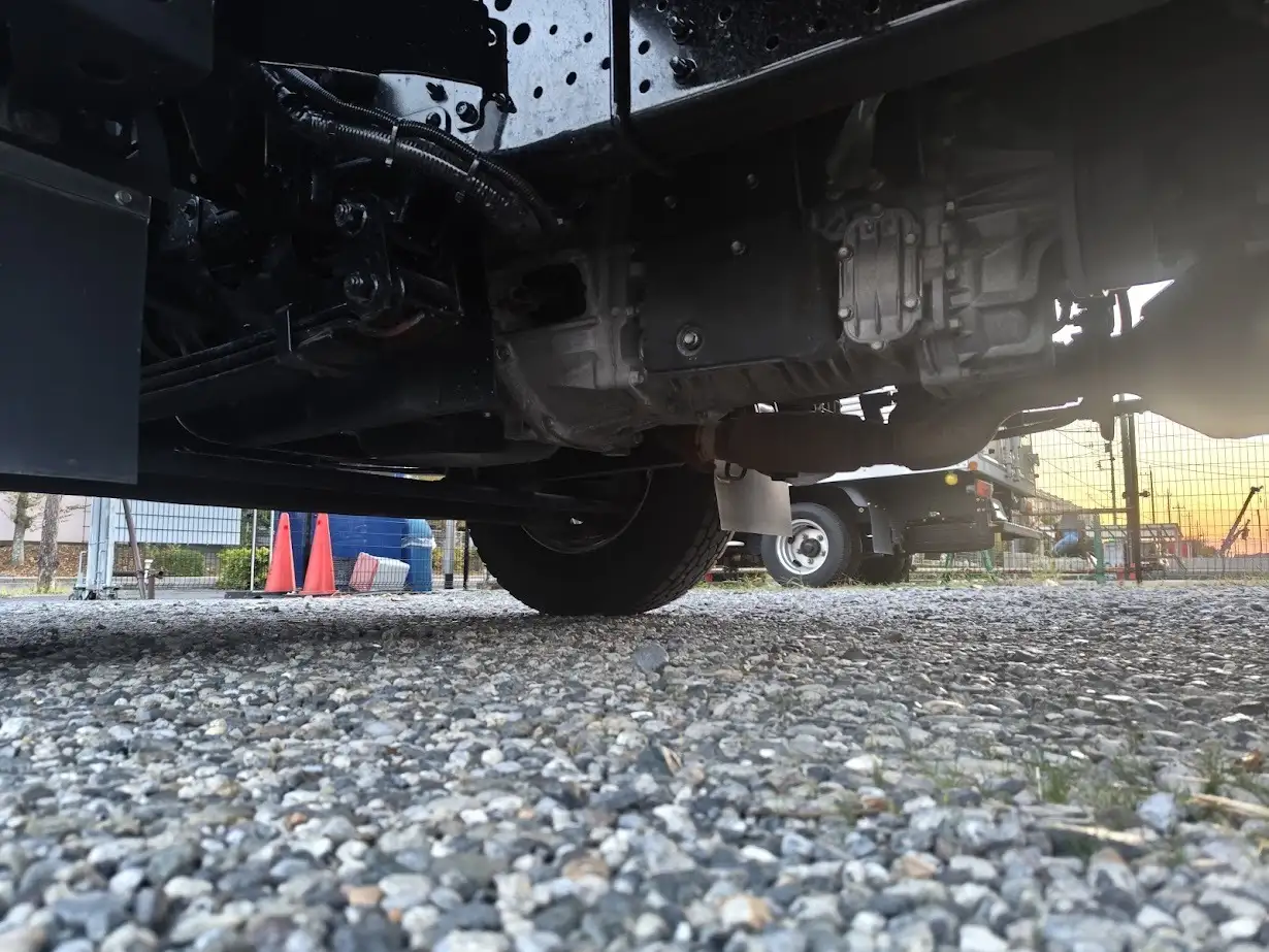 いすゞ エルフ 小型 アルミバン パワーゲート サイドドアの中古トラック画像19