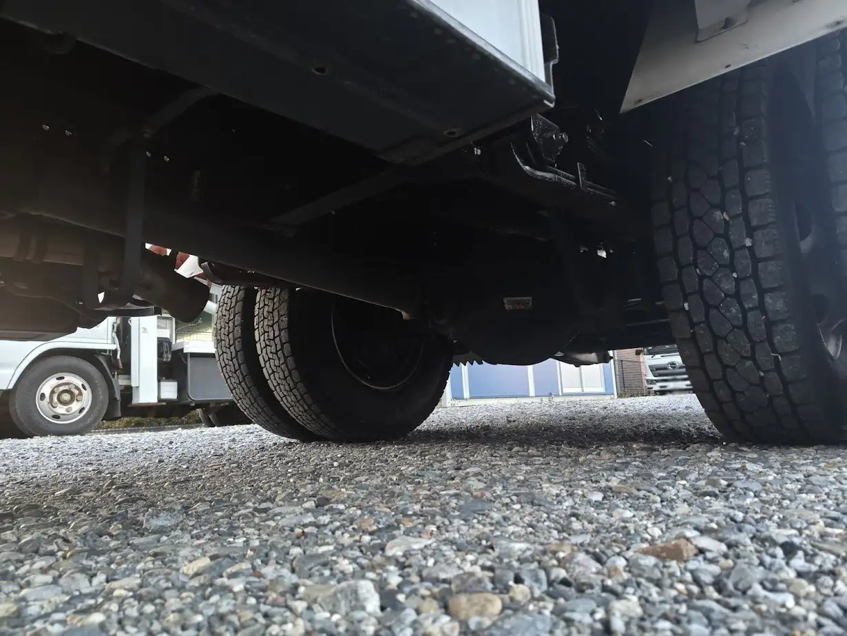 いすゞ エルフ 小型 アルミバン パワーゲート サイドドアの中古トラック画像18