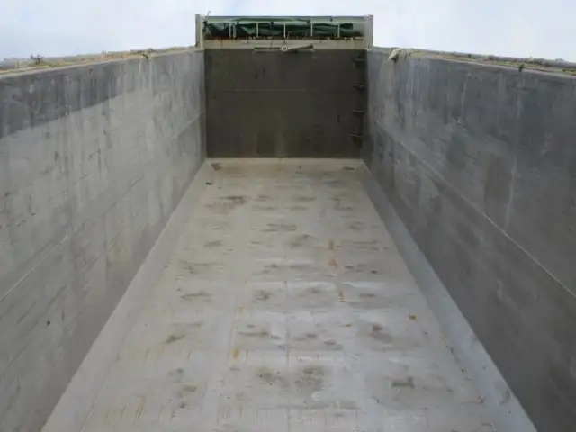 いすゞ ギガ 大型 ダンプ 土砂禁 ステンレス張りの中古トラック画像8