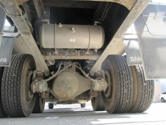 いすゞ ギガ 大型 ダンプ 土砂禁 ステンレス張りの中古トラック画像14