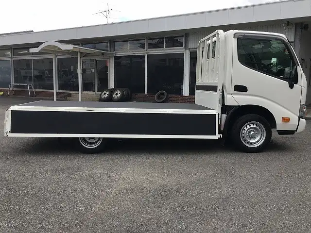 トヨタ ダイナ 小型 平ボディ 床鉄板 3BF-TRY230の中古トラック画像6