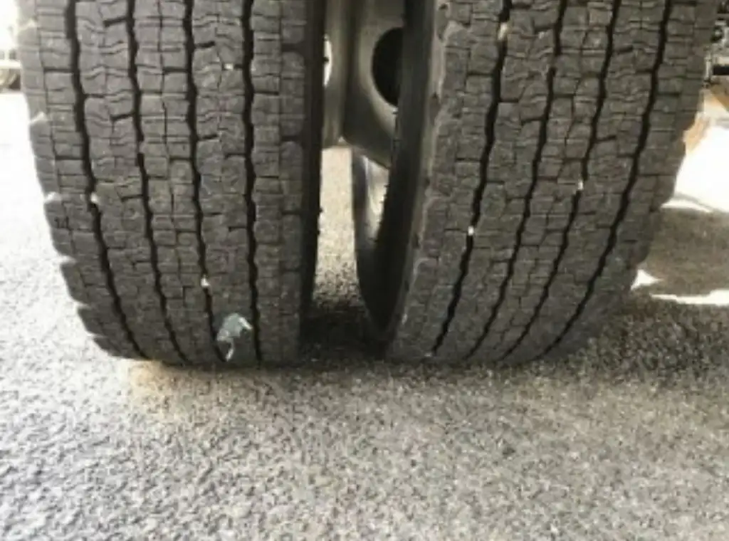 いすゞ フォワード 中型/増トン ダンプ コボレーン 2PG-FRR90S1の中古トラック画像20