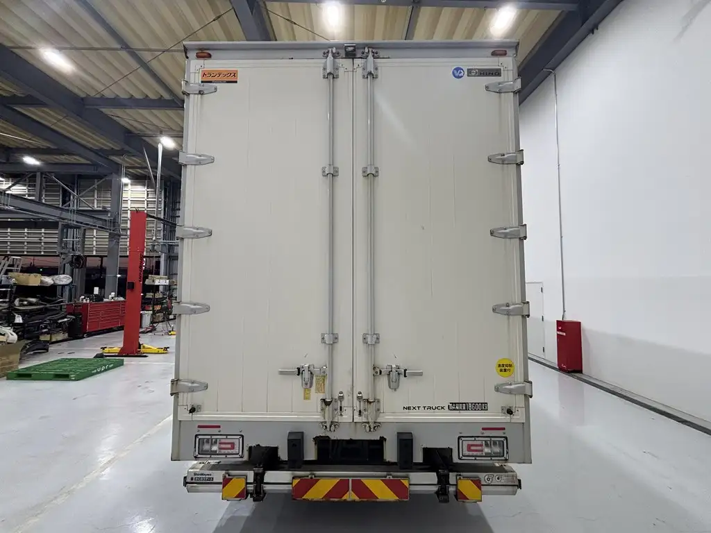 日野 プロフィア 大型 ウイング パワーゲート ベッドの中古トラック画像5