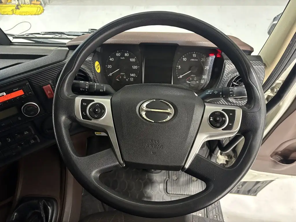 日野 プロフィア 大型 ウイング パワーゲート ベッドの中古トラック画像11