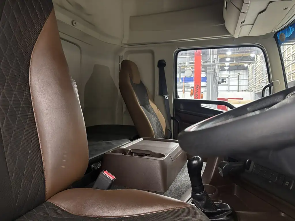 日野 プロフィア 大型 ウイング パワーゲート ベッドの中古トラック画像12