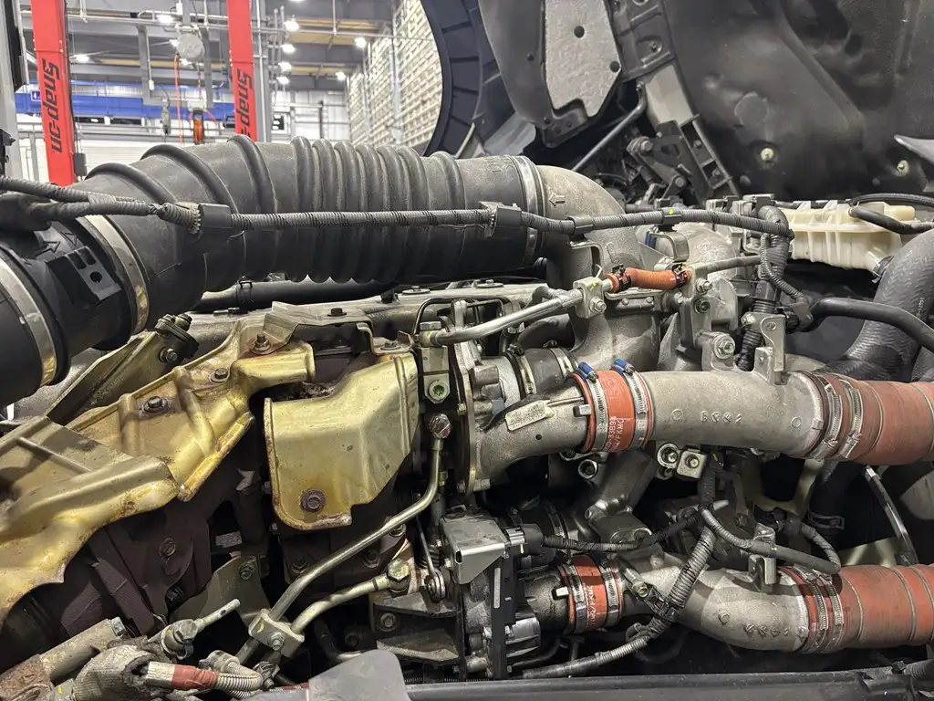 日野 プロフィア 大型 ウイング パワーゲート ベッドの中古トラック画像18