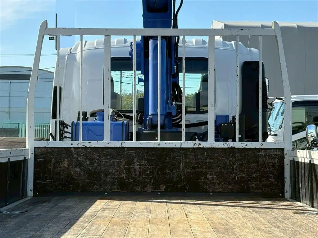 いすゞ フォワード 中型/増トン クレーン付 4段 ラジコンの中古トラック画像8