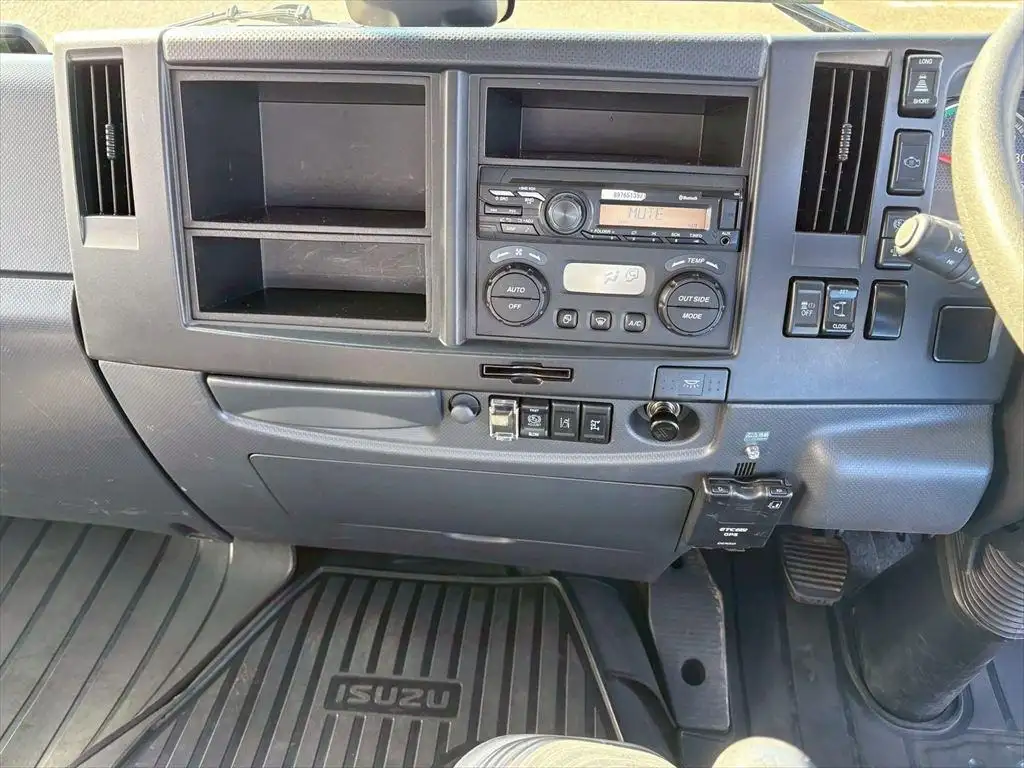 いすゞ フォワード 中型/増トン クレーン付 4段 ラジコンの中古トラック画像14