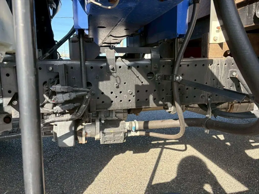 いすゞ フォワード 中型/増トン クレーン付 4段 ラジコンの中古トラック画像像17