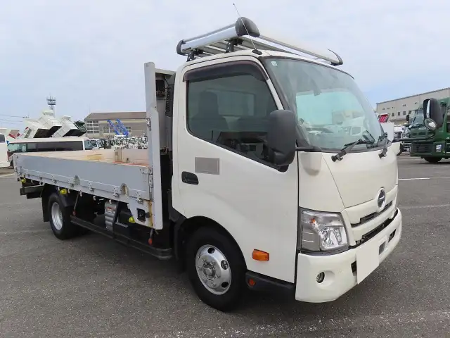 日野 デュトロ 小型 平ボディ 床鉄板 2PG-XZU712Mの中古トラック画像3