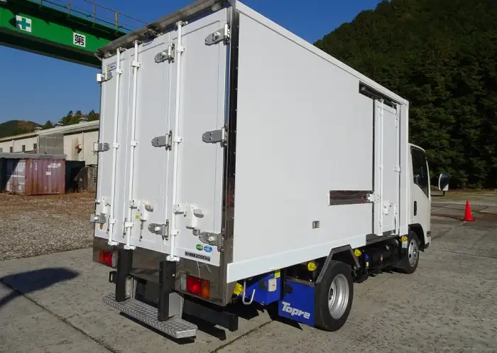 いすゞ エルフ 小型 冷凍冷蔵 中温 スタンバイの中古トラック画像3