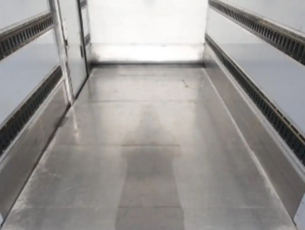 いすゞ エルフ 小型 冷凍冷蔵 中温 パワーゲートの中古トラック画像6