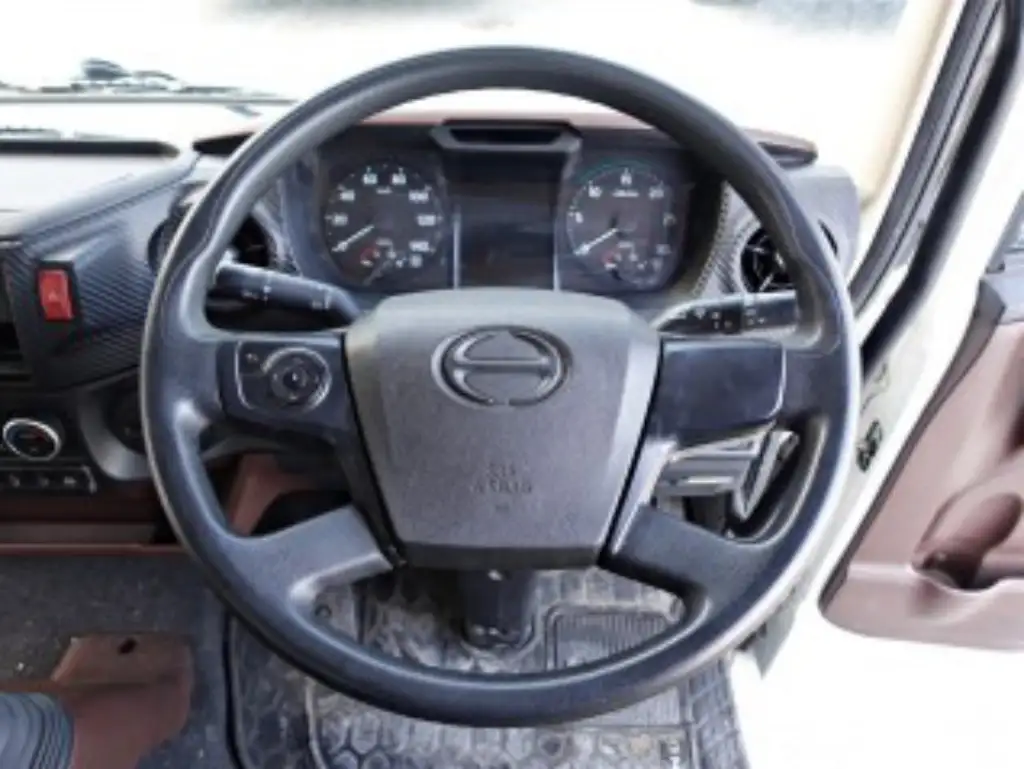 日野 レンジャー 中型/増トン 冷凍冷蔵 低温 パワーゲートの中古トラック画像10