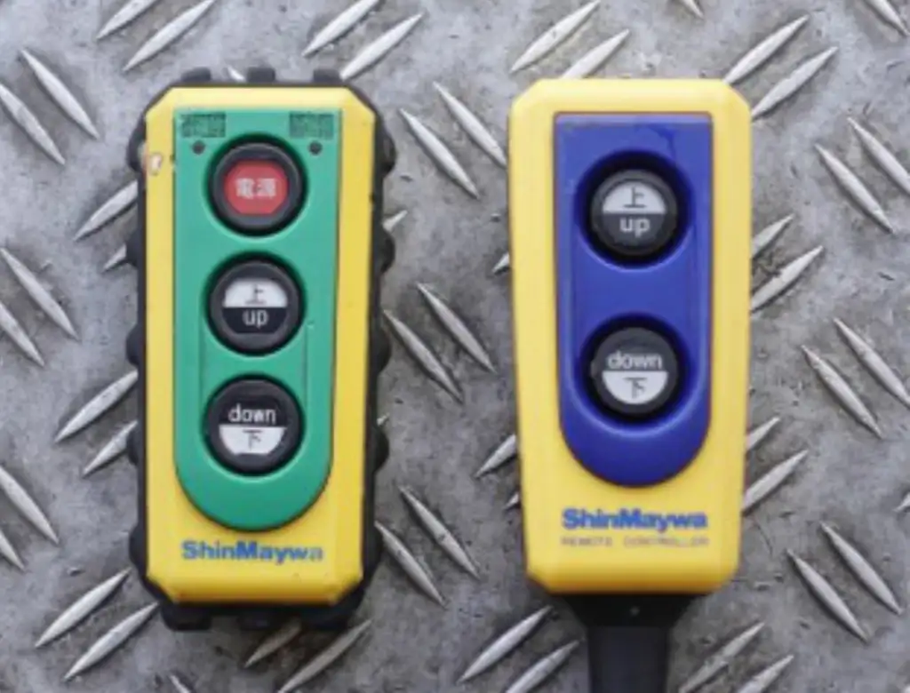 三菱 キャンター 小型 冷凍冷蔵 低温 パワーゲートの中古トラック画像9