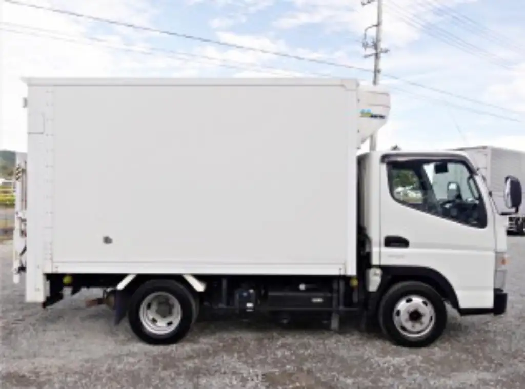 三菱 キャンター 小型 冷凍冷蔵 低温 パワーゲートの中古トラック画像3