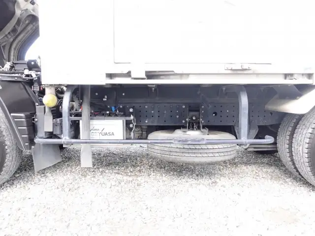 三菱 キャンター 小型 冷凍冷蔵 低温 パワーゲートの中古トラック画像18