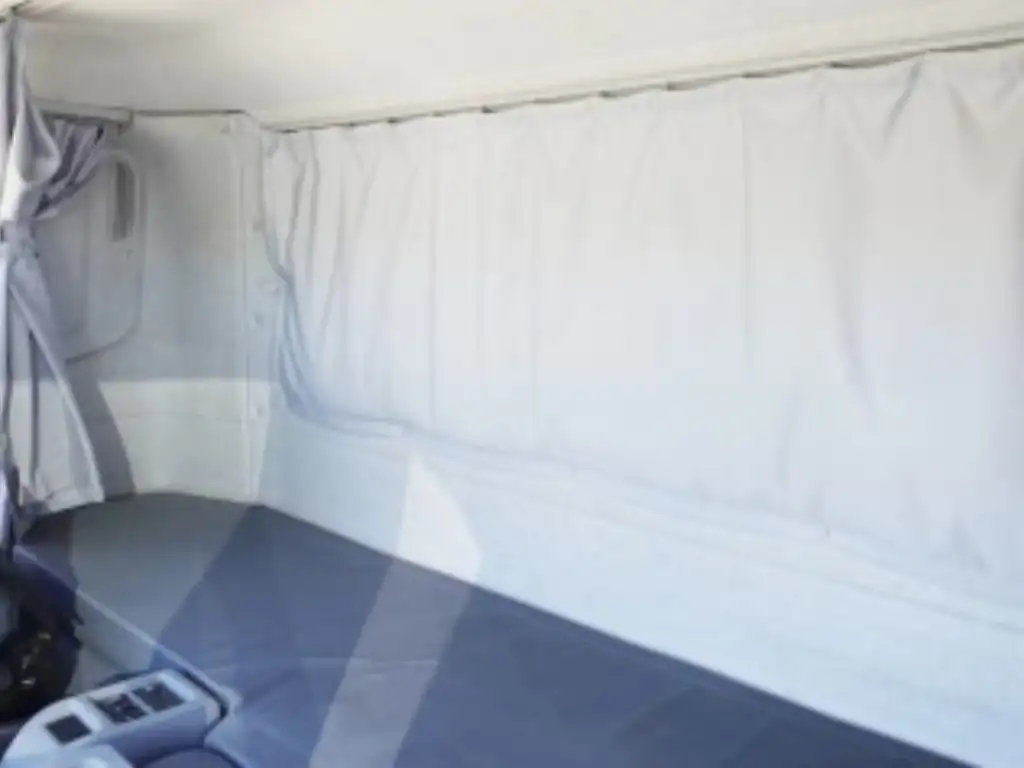 日産UD コンドル 中型/増トン ウイング エアサス ベッドの中古トラック画像14