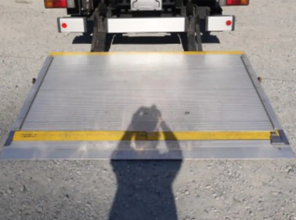 日野 デュトロ 小型 冷凍冷蔵 低温 パワーゲートの中古トラック画像10