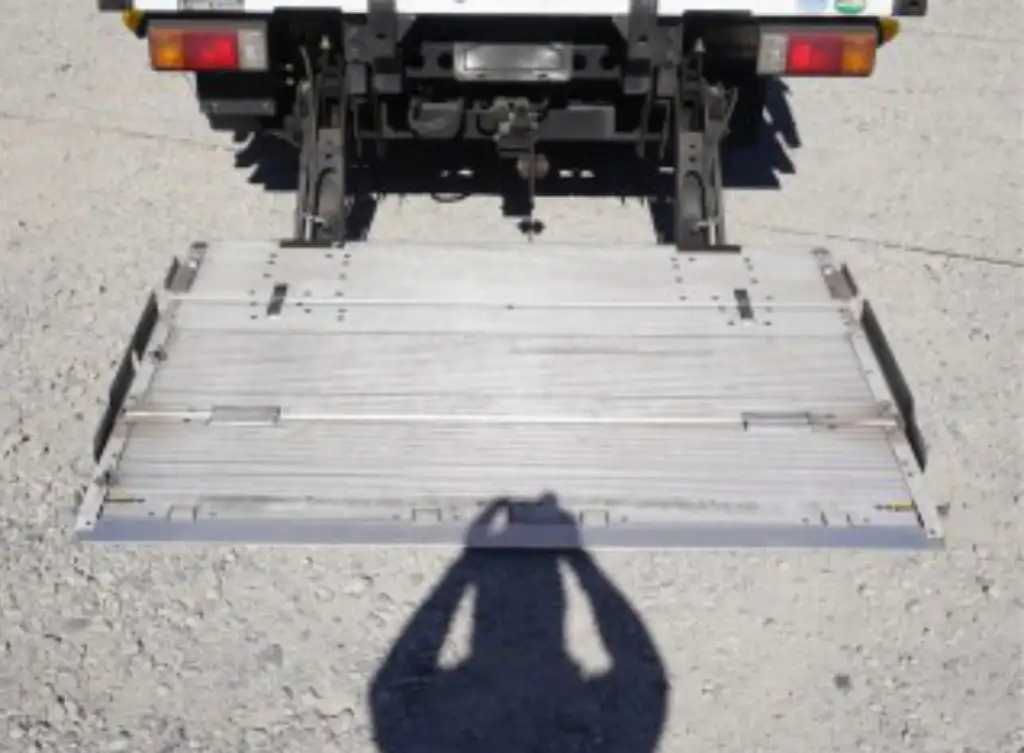 日野 デュトロ 小型 冷凍冷蔵 低温 パワーゲートの中古トラック画像10