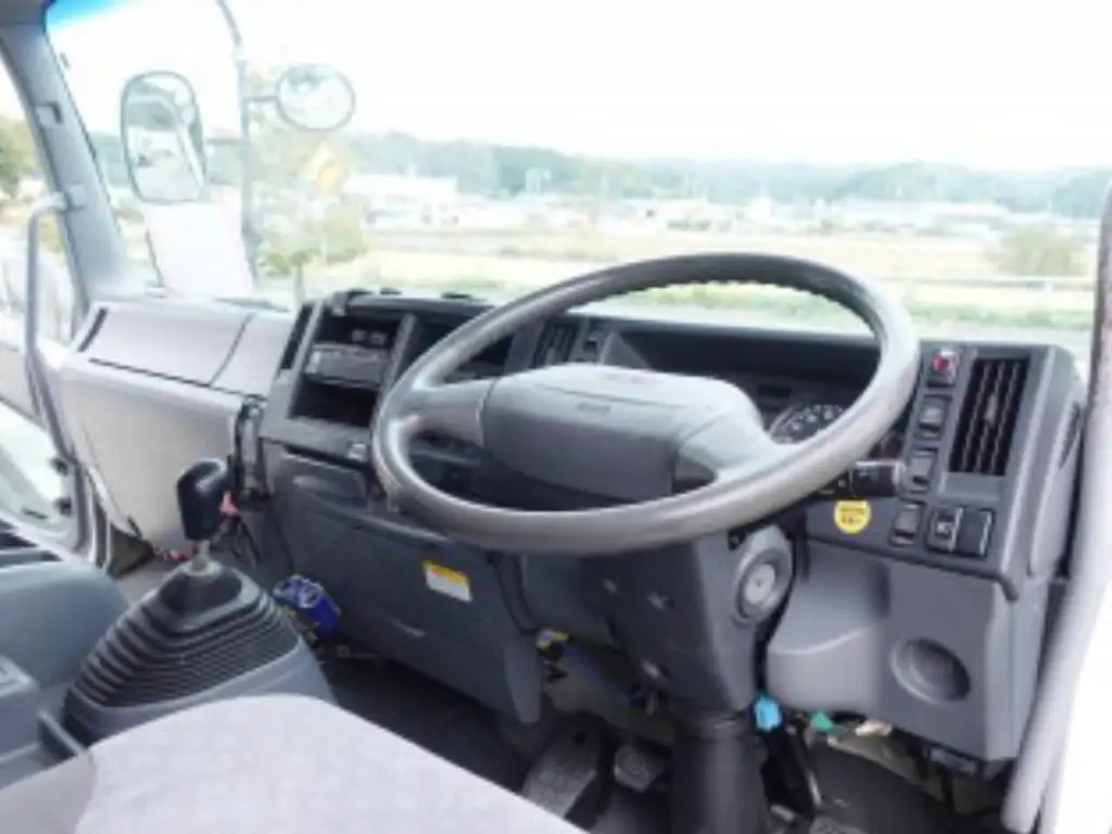 いすゞ フォワード 中型/増トン ウイング パワーゲート 床鉄板の中古トラック画像11