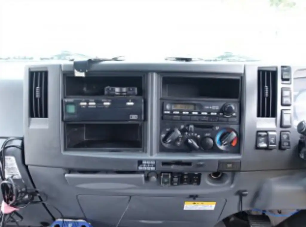 いすゞ フォワード 中型/増トン ウイング パワーゲート 床鉄板の中古トラック画像12