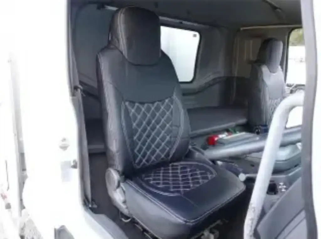 いすゞ フォワード 中型/増トン ウイング パワーゲート ベッドの中古トラック画像11