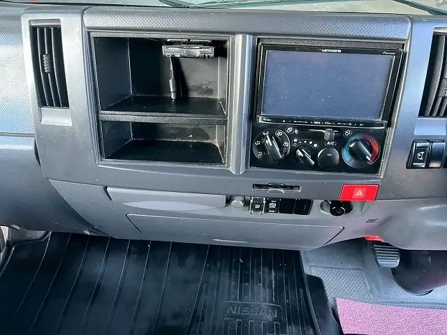 日産 アトラス 小型 アルミバン サイドドア TKG-AMR85ANの中古トラック画像14