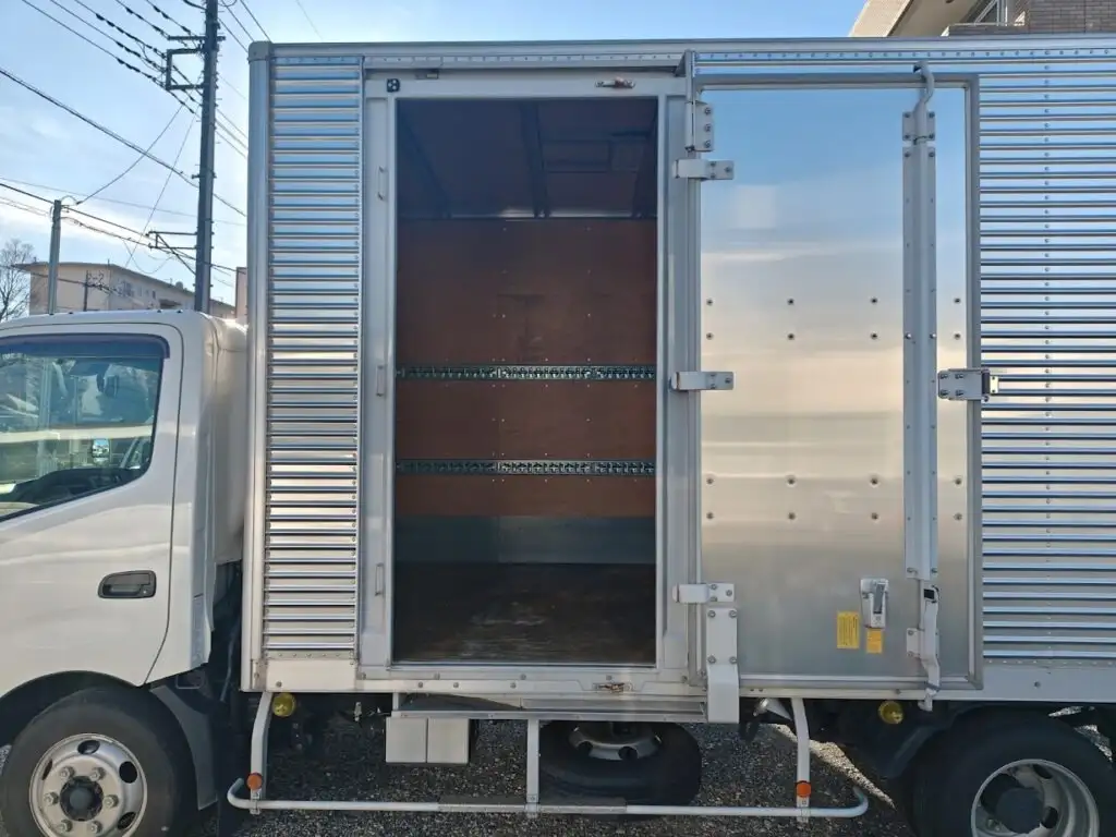 日野 デュトロ 小型 アルミバン パワーゲート サイドドアの中古トラック画像7