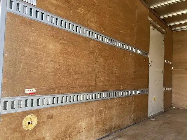 いすゞ エルフ 小型 アルミバン サイドドア TRG-NMR85ANの中古トラック画像8