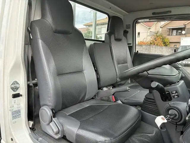 いすゞ エルフ 小型 平ボディ BKG-NJR85A H20の中古トラック画像10