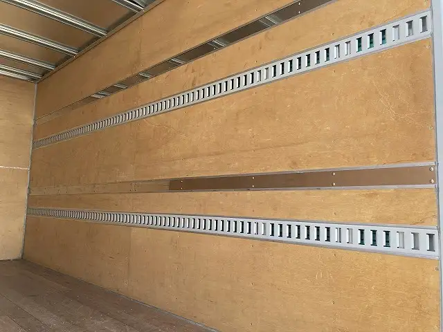 いすゞ エルフ 小型 アルミバン 2RG-NPR88AN R3の中古トラック画像8