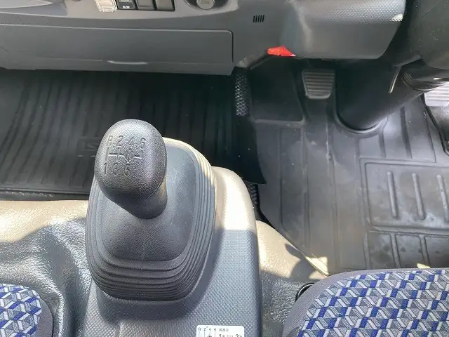 いすゞ エルフ 小型 アルミバン 2RG-NPR88AN R3の中古トラック画像13