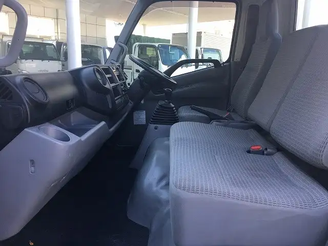 日野 デュトロ 小型 平ボディ 床鉄板 TKG-XZU700Mの中古トラック画像9