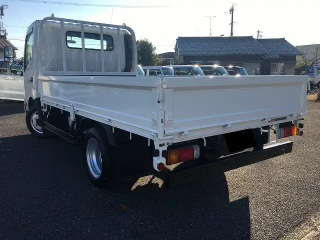 日野 デュトロ 小型 平ボディ 床鉄板 TKG-XZU700Mの中古トラック画像5