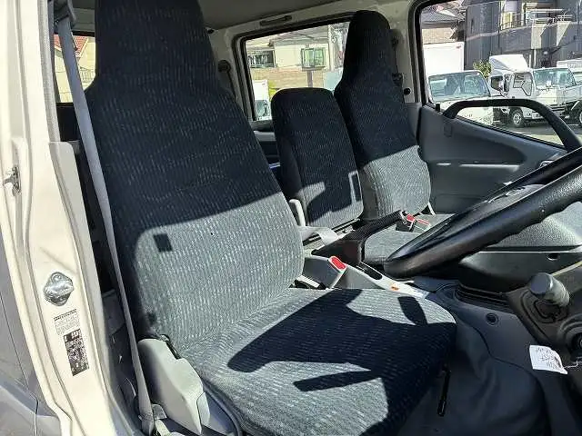 トヨタ ダイナ 小型 平ボディ Wキャブ 3BF-TRY230の中古トラック画像11