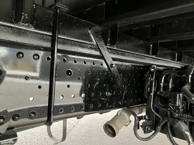 いすゞ エルフ 小型 アルミバン パワーゲート サイドドアの中古トラック画像像17