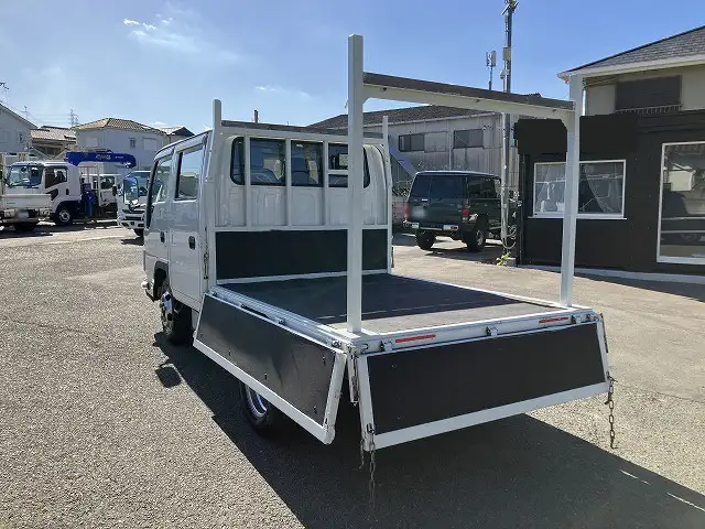 いすゞ エルフ 小型 平ボディ Wキャブ 2RG-NJR88Aの中古トラック画像8