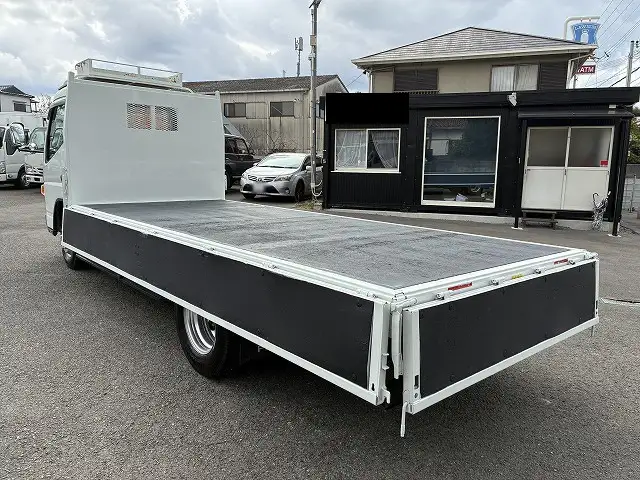 三菱 キャンター 小型 平ボディ 2RG-FEA20 R2の中古トラック画像8