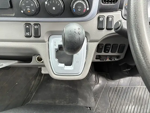 三菱 キャンター 小型 平ボディ 2RG-FEA20 R2の中古トラック画像13