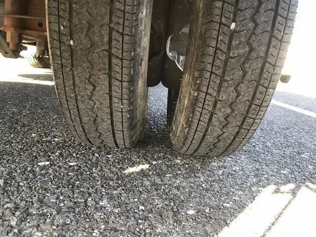 いすゞ エルフ 小型 平ボディ KR-NHR69 H18の中古トラック画像20