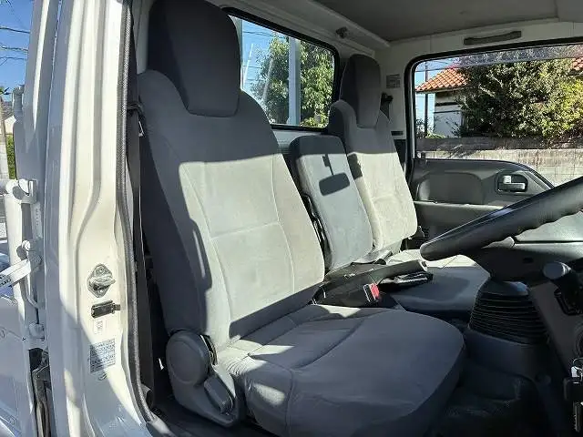 いすゞ エルフ 小型 平ボディ パワーゲート 床鉄板の中古トラック画像11