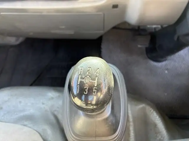 いすゞ エルフ 小型 平ボディ パワーゲート 床鉄板の中古トラック画像15