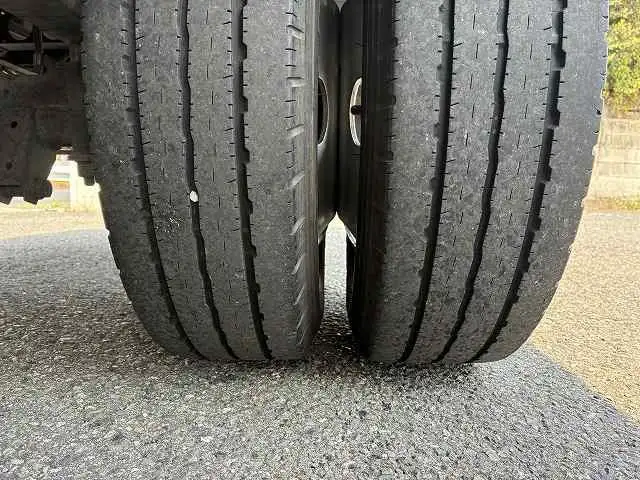 いすゞ エルフ 小型 平ボディ TRG-NMR85R H27の中古トラック画像19