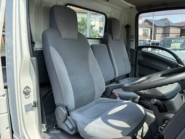 いすゞ エルフ 小型 平ボディ TRG-NMR85R H27の中古トラック画像10