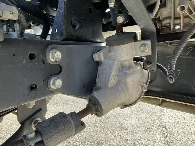 いすゞ エルフ 小型 平ボディ パワーゲート 床鉄板の中古トラック画像18