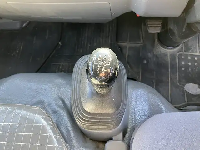 いすゞ エルフ 小型 平ボディ パワーゲート 床鉄板の中古トラック画像14