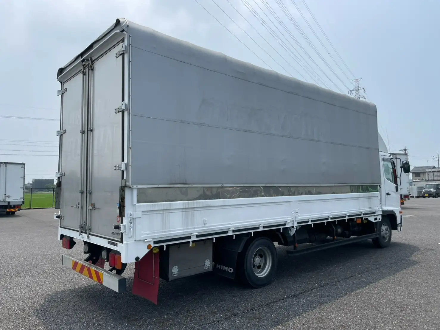 日野 レンジャー 中型/増トン ウイング 幌ウイング TKG-FC9JKAAの中古トラック画像3