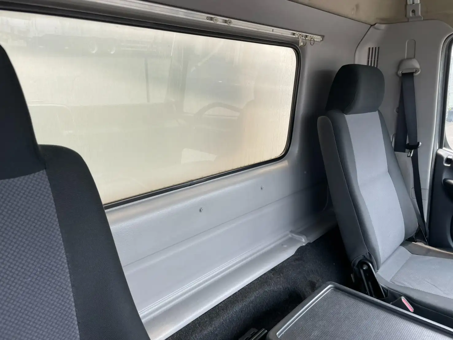 日野 レンジャー 中型/増トン ウイング 幌ウイング TKG-FC9JKAAの中古トラック画像11