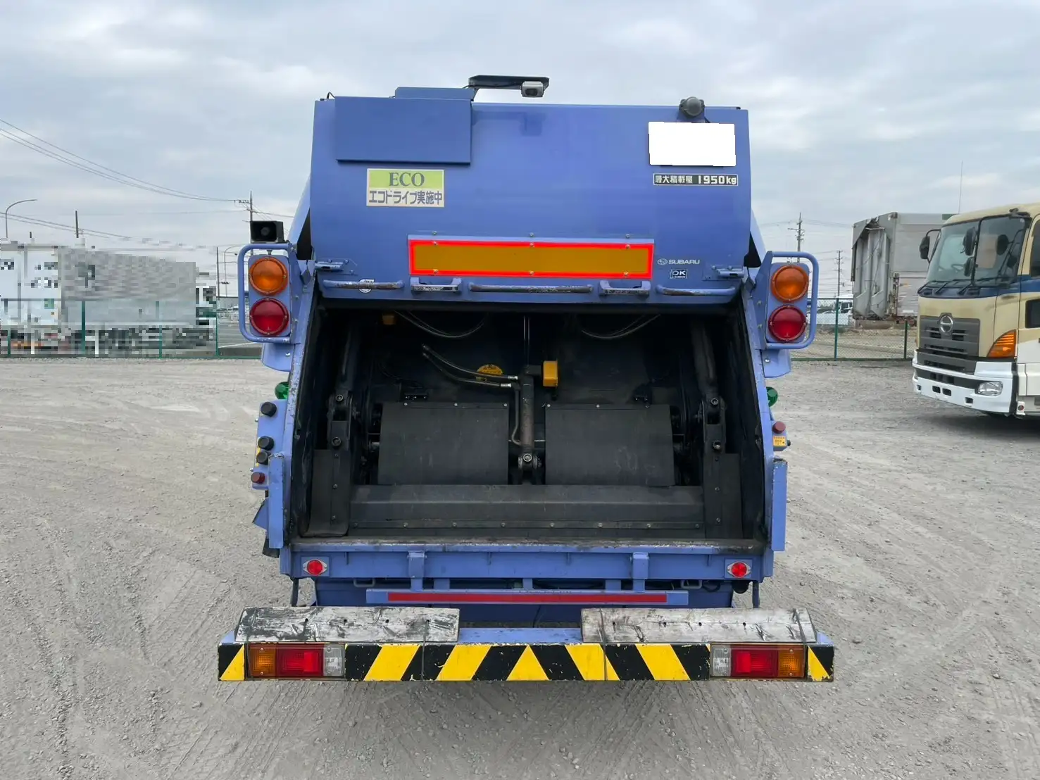 いすゞ フォワード 中型/増トン パッカー車 プレス式 ベッドの中古トラック画像6